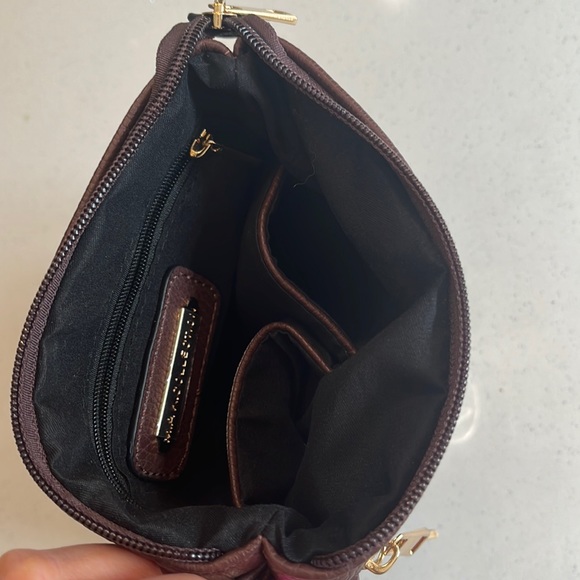 NWT - MKF - Mia K. Collection, Crossbody Purse - Picture 5 of 11